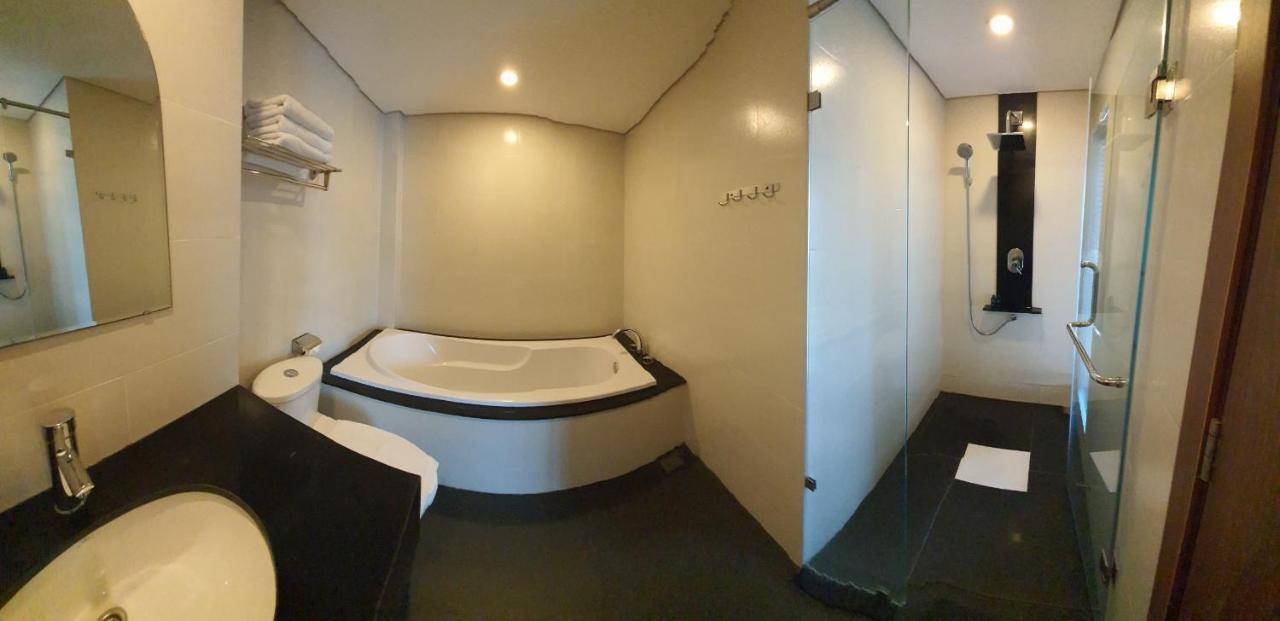 Gemini Saigon Hotel & Apartment Хошимин Экстерьер фото