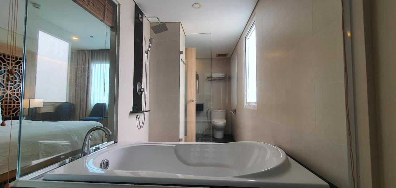 Gemini Saigon Hotel & Apartment Хошимин Экстерьер фото